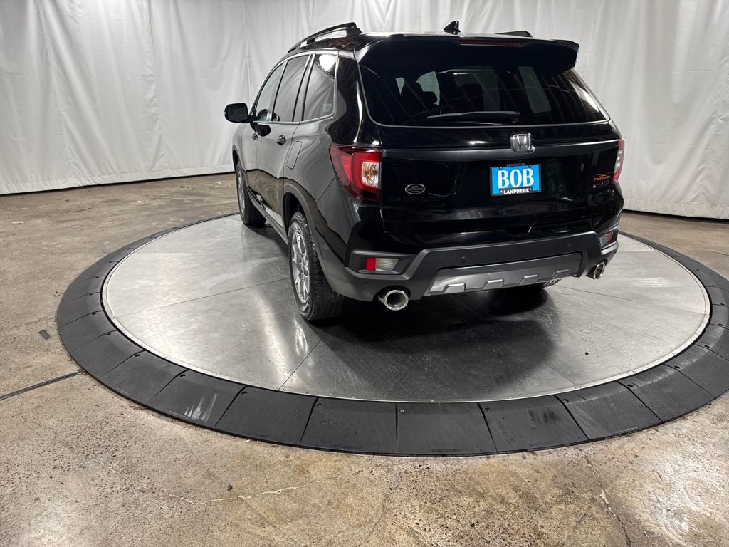 Used 2023 Honda Passport TrailSport image 6