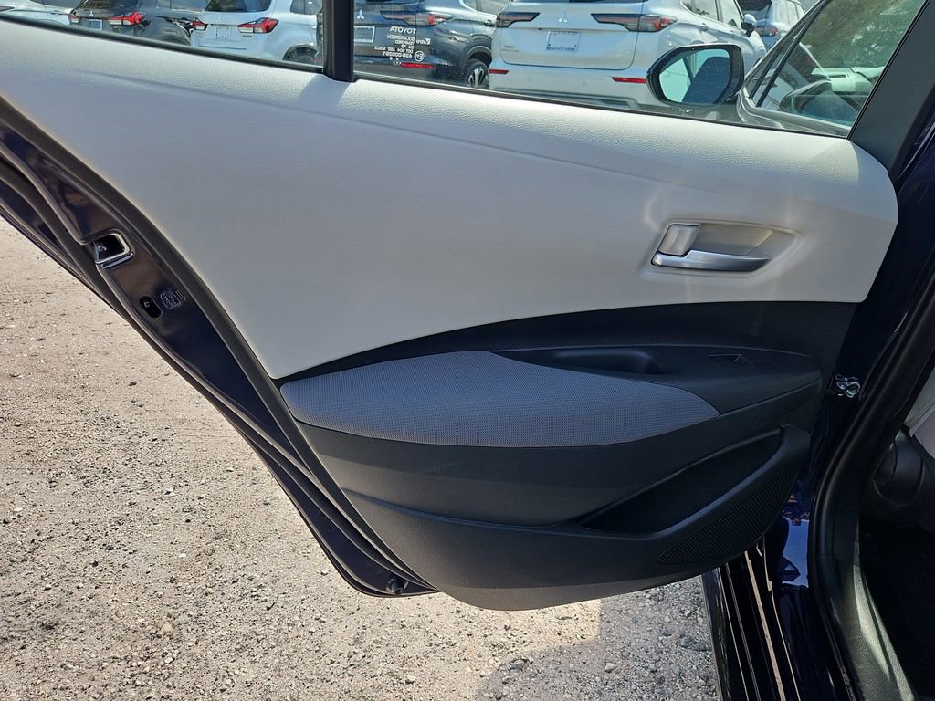 Used 2021 Toyota Corolla LE w/ LE Convenience Package image 14