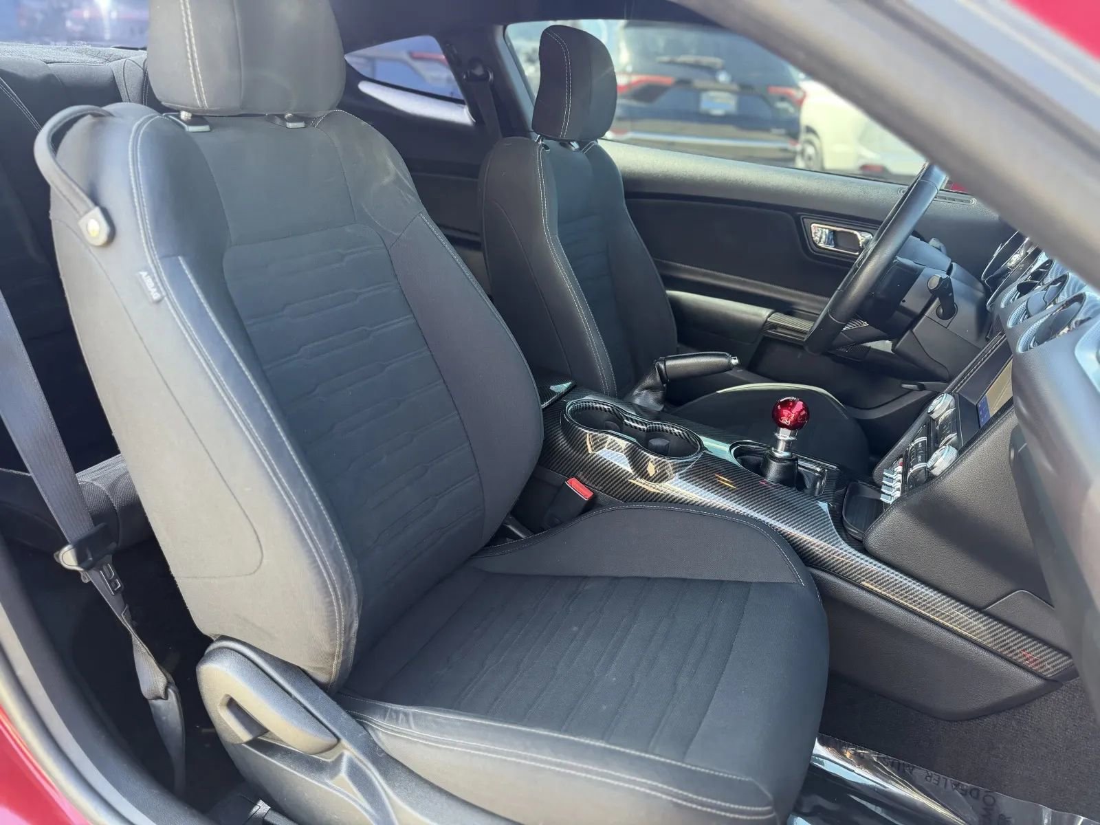 Used 2015 Ford Mustang GT RWD image 19