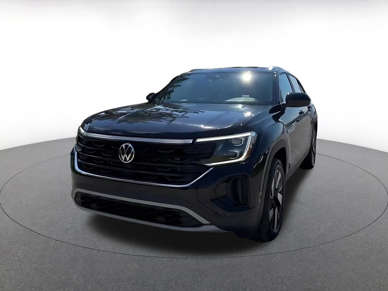 Used 2026 Volkswagen Atlas Cross Sport SE FWD image 6