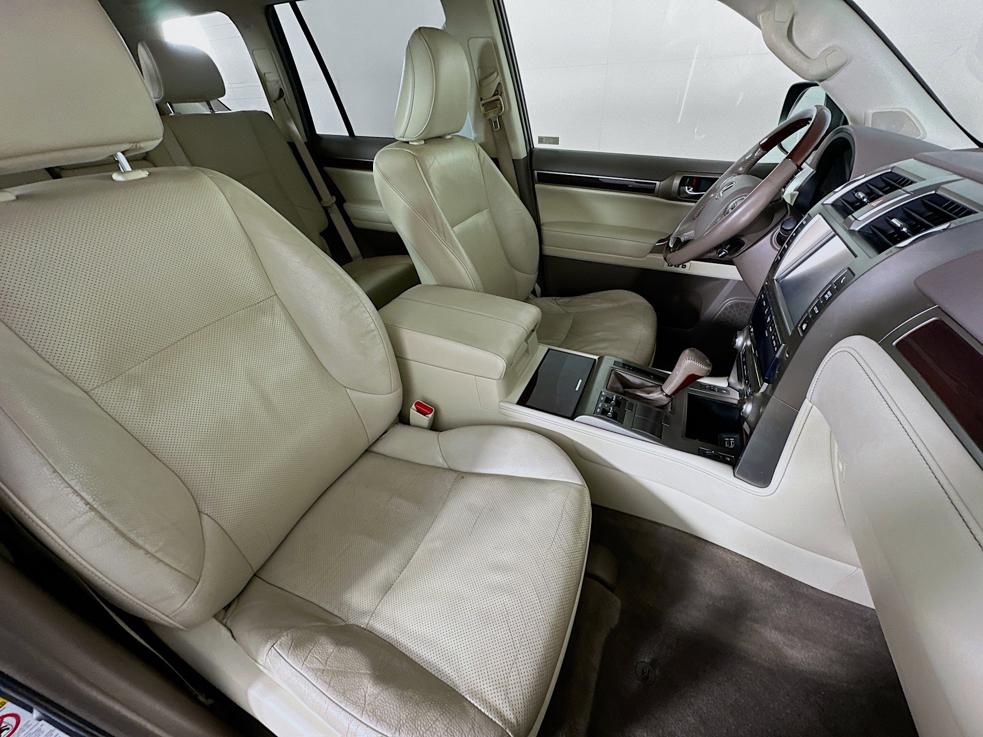 Used 2014 Lexus GX 460 image 33