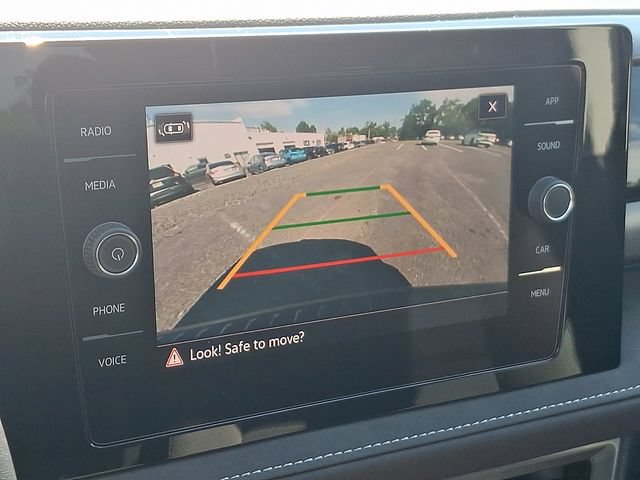 Certified 2026 Volkswagen Taos SE AWD/4WD image 18