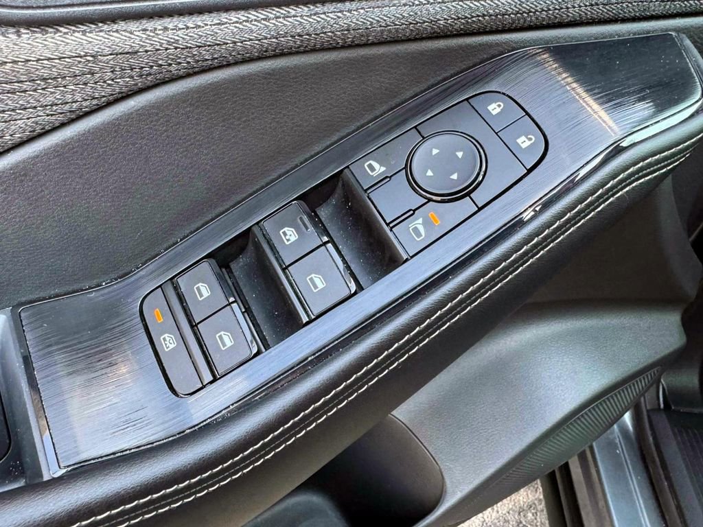 Used 2023 Nissan Rogue SV image 20