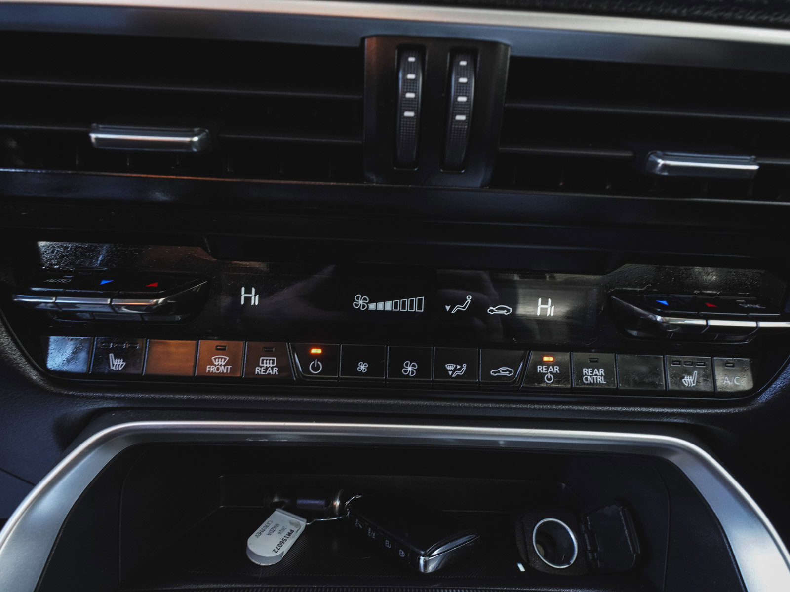 Used 2024 MAZDA CX-90 Plug-In Hybrid w/ Premium Pkg image 20