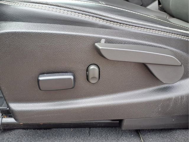 Certified 2022 GMC Canyon Denali w/ Denali Black Edition Package image 19