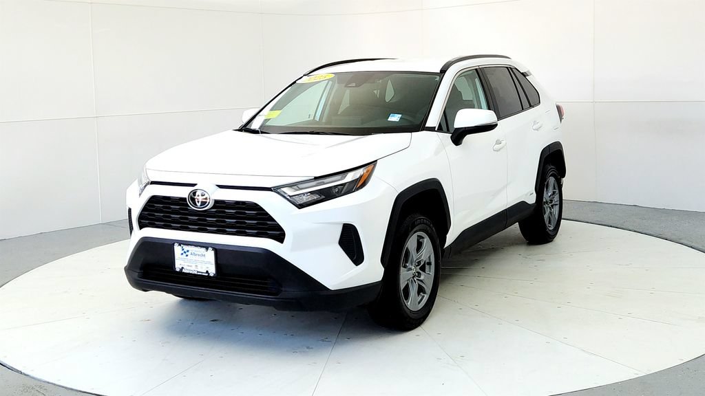 Certified 2025 Toyota RAV4 XLE AWD/4WD image 2