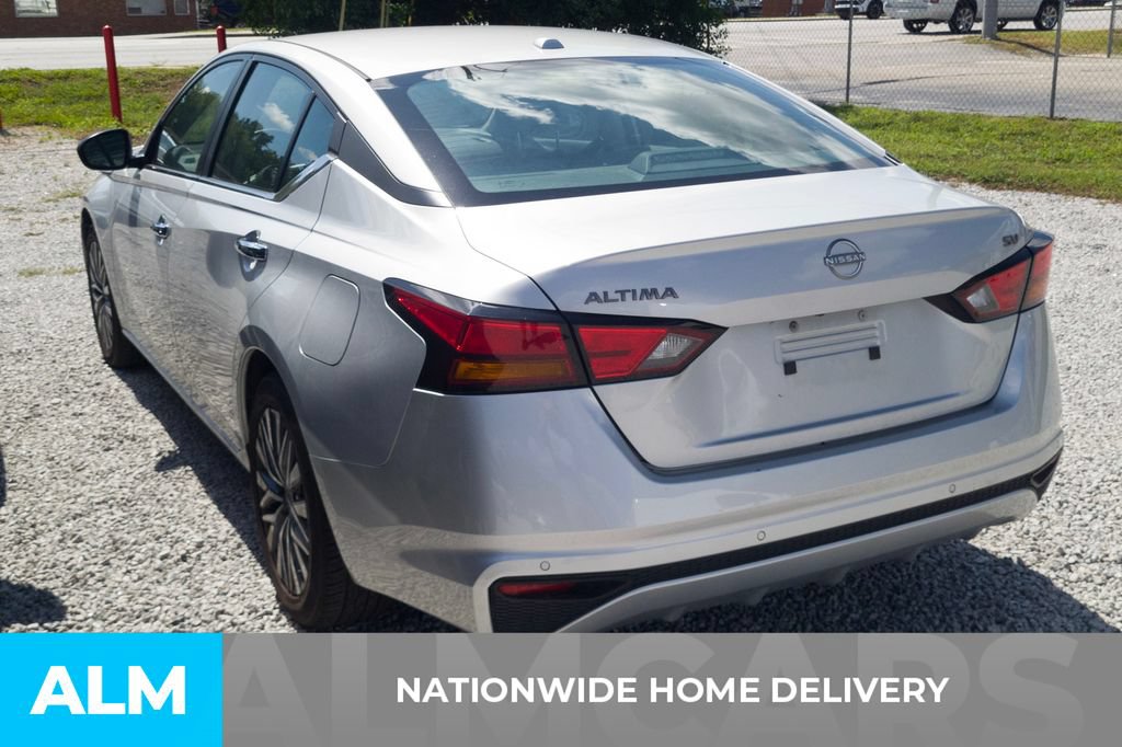 Used 2024 Nissan Altima 2.5 SV FWD image 4