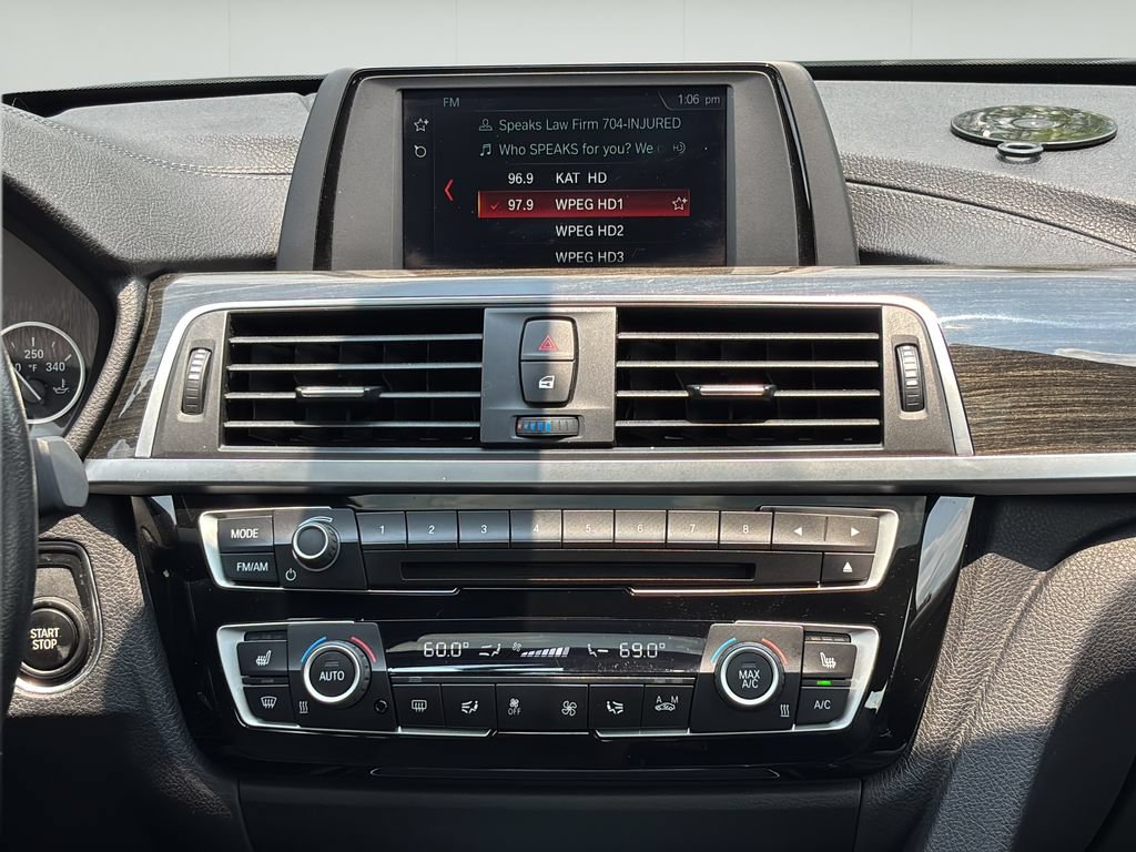 Used 2018 BMW 330e w/ Convenience Package RWD image 19