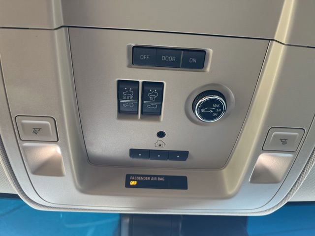 Used 2018 Chevrolet Tahoe Premier image 23