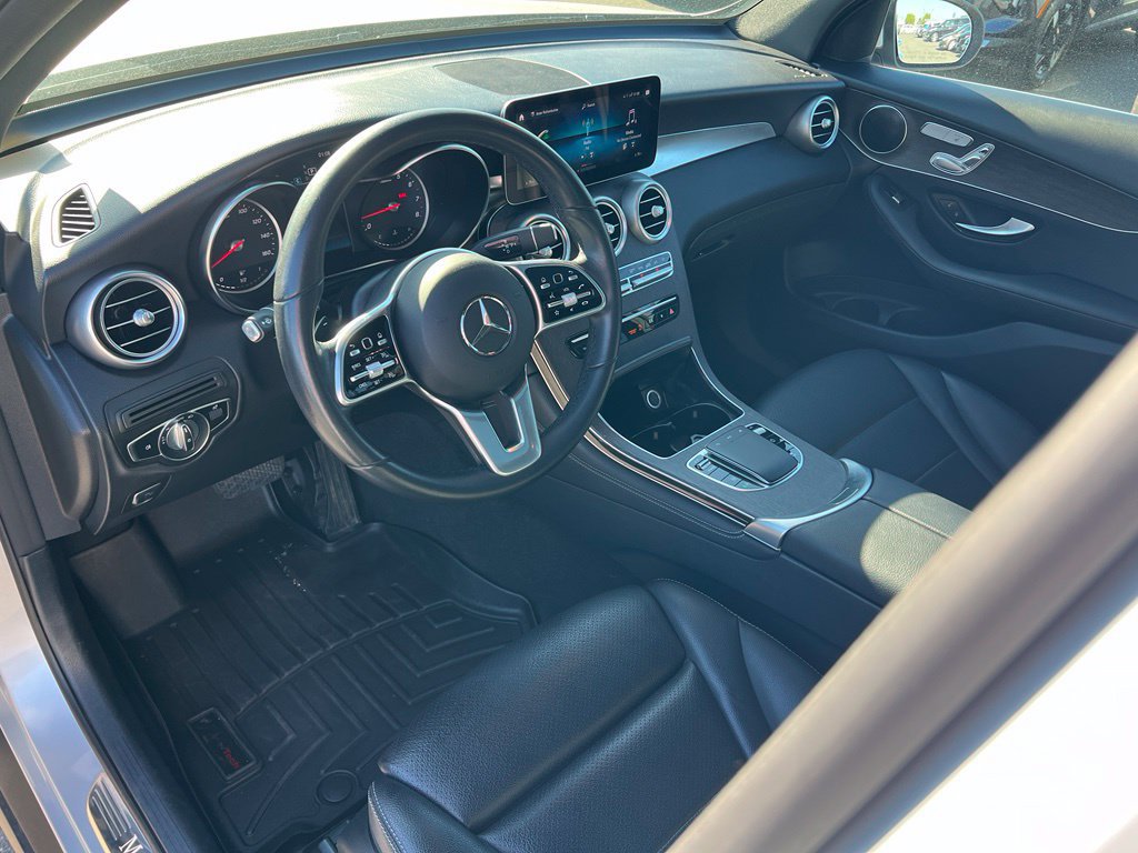 Used 2020 Mercedes-Benz GLC 300 4MATIC image 35