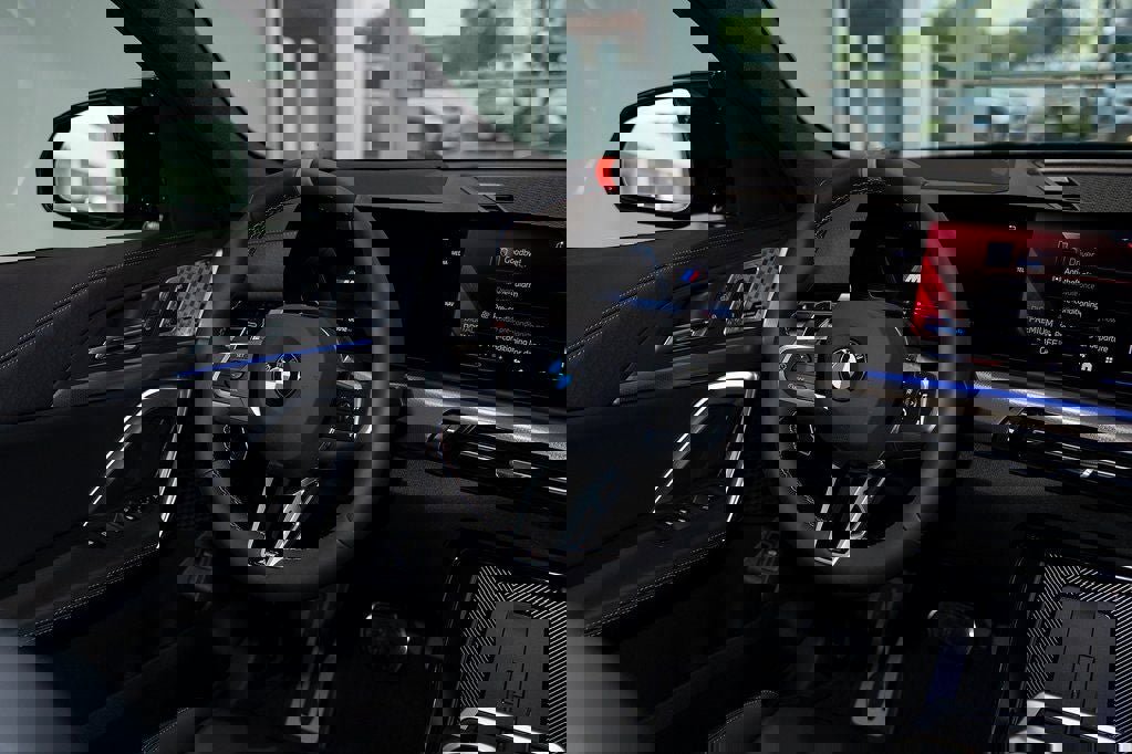 Used 2025 BMW X2 M35i w/ Premium Package image 41