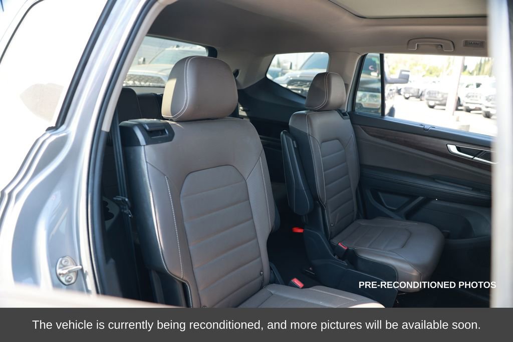 Used 2024 Volkswagen Atlas SEL image 13