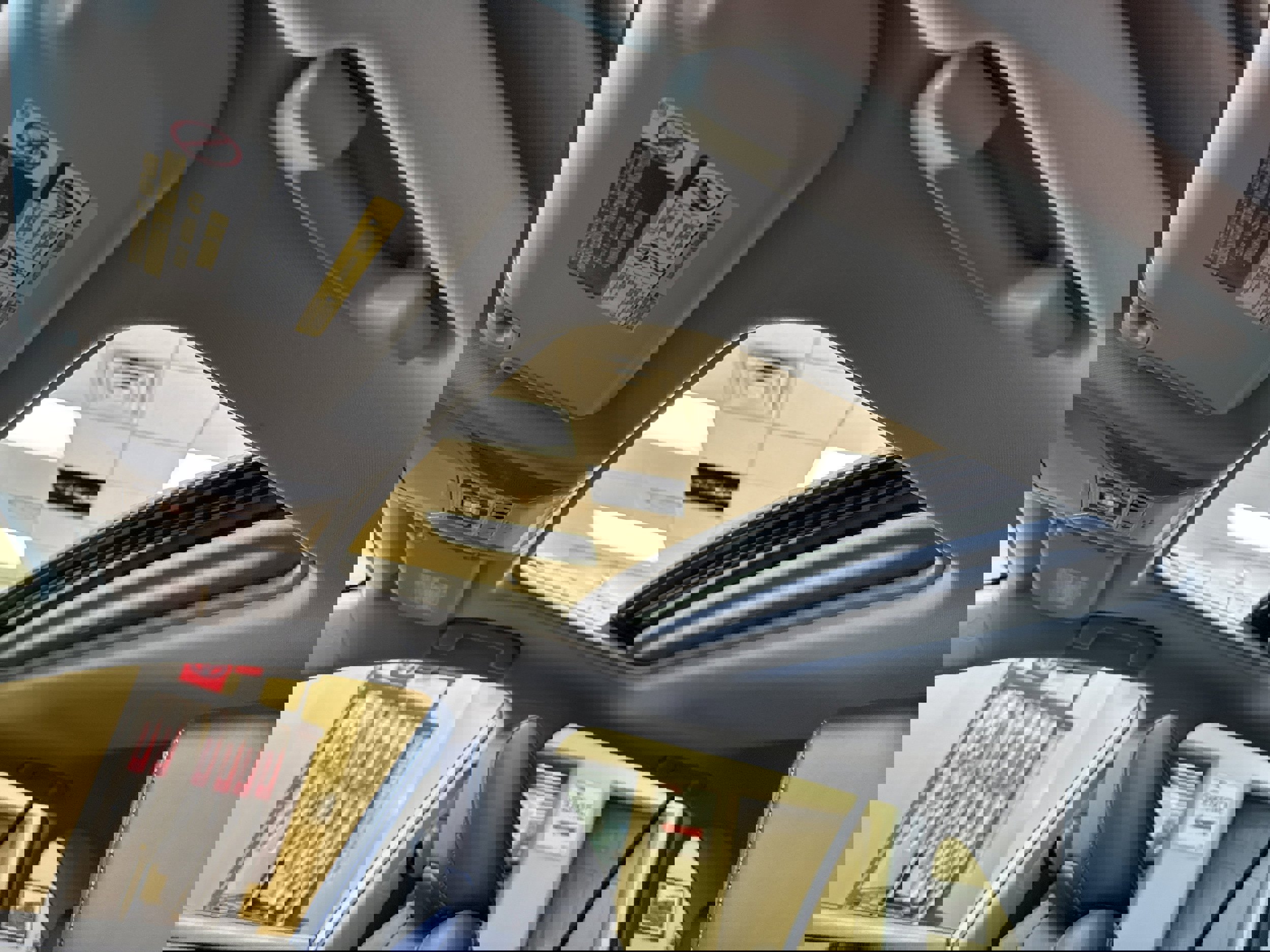 Used 2021 Toyota RAV4 XLE Premium image 6