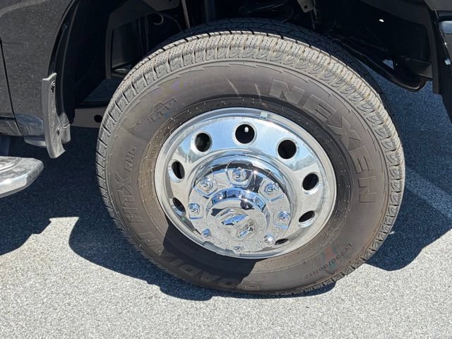 New 2026 RAM 3500 Big Horn AWD/4WD image 10