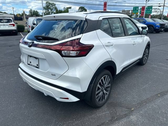 Used 2023 Nissan Kicks SR FWD image 7