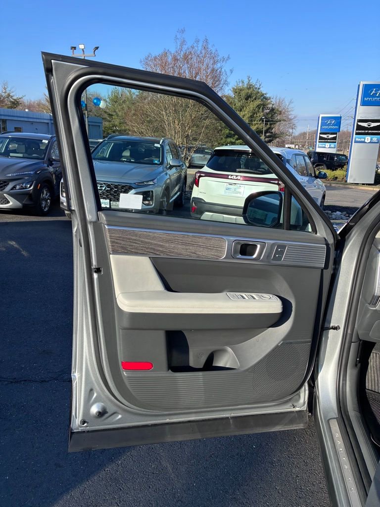 Used 2024 Hyundai Santa Fe Calligraphy image 50