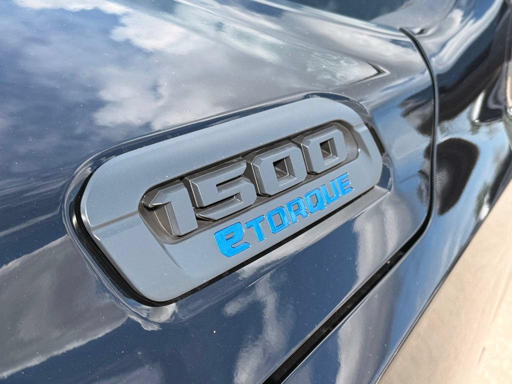 New 2026 RAM 1500 Express RWD image 31