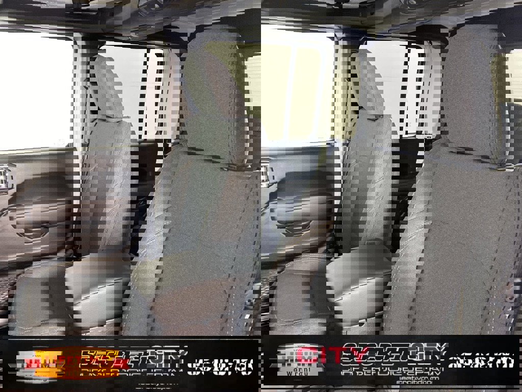 New 2025 Jeep Gladiator Sport image 10