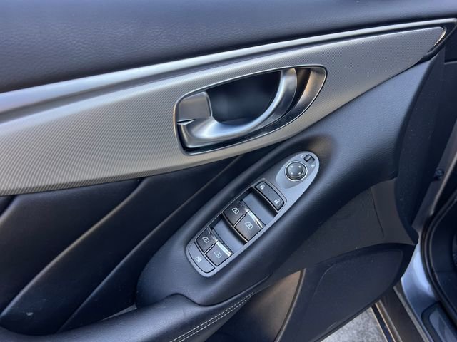 Used 2020 INFINITI Q50 Luxe w/ Essential Package (3.0T Luxe) image 11