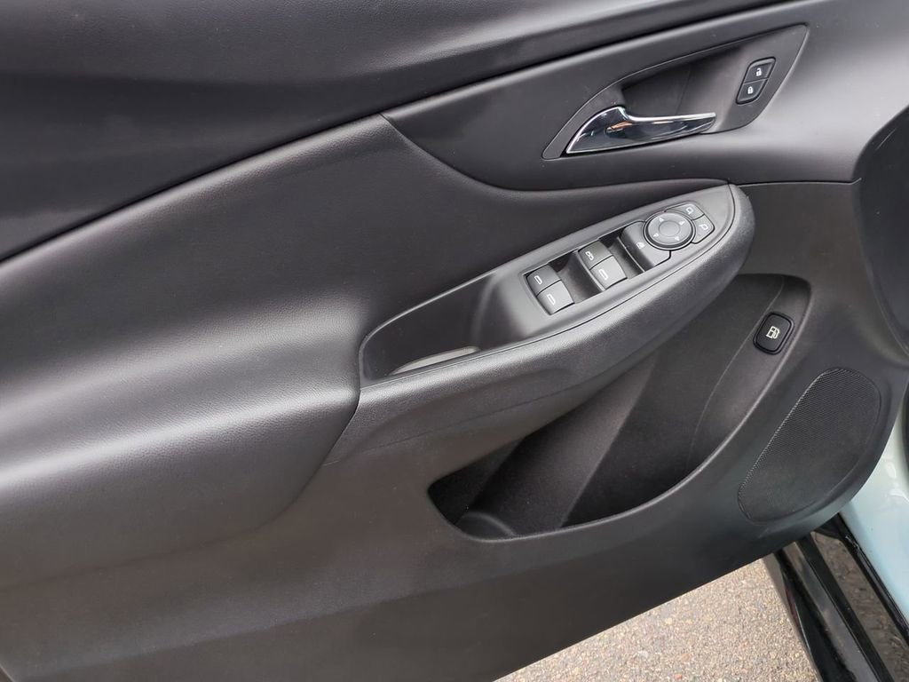 Used 2018 Chevrolet Volt LT image 21