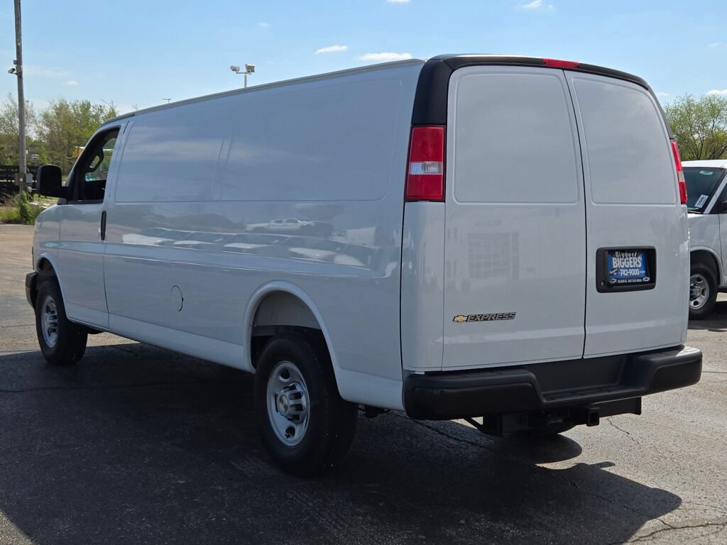 New 2026 Chevrolet Express 2500 Extended w/ Enhanced Convenience Package RWD image 14