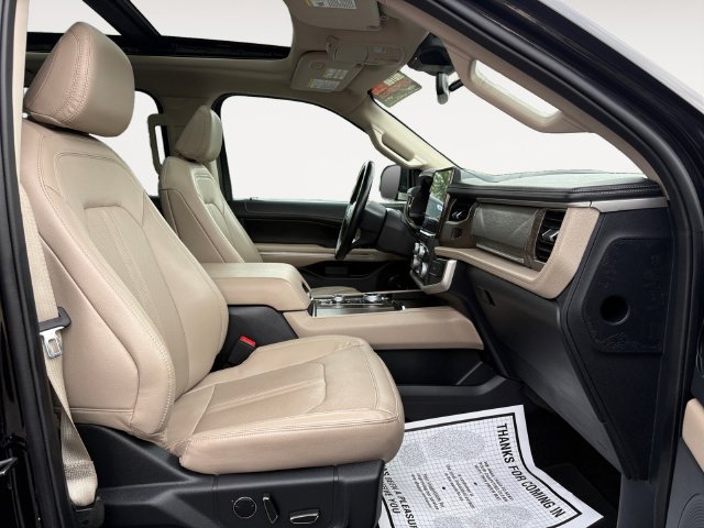 Used 2022 Ford Expedition Max Limited AWD/4WD image 15
