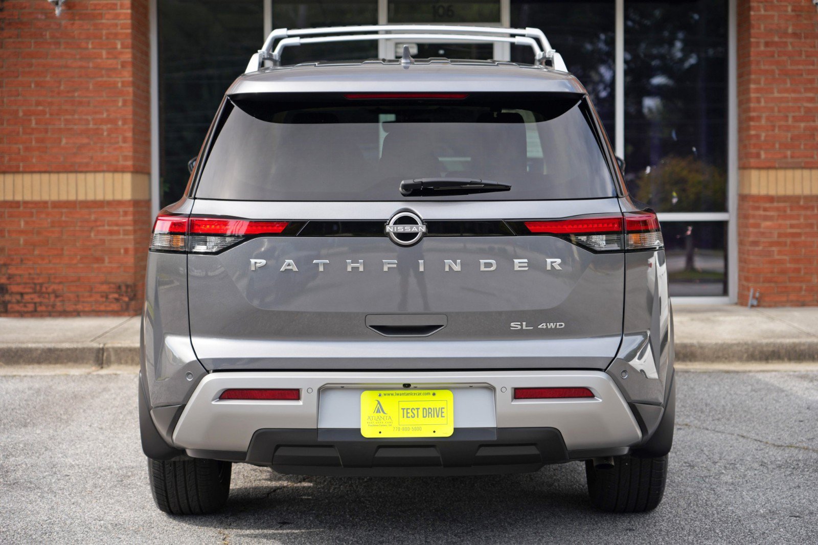 Used 2025 Nissan Pathfinder SL AWD/4WD image 48