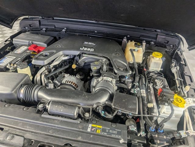 Used 2020 Jeep Gladiator Overland AWD/4WD image 34