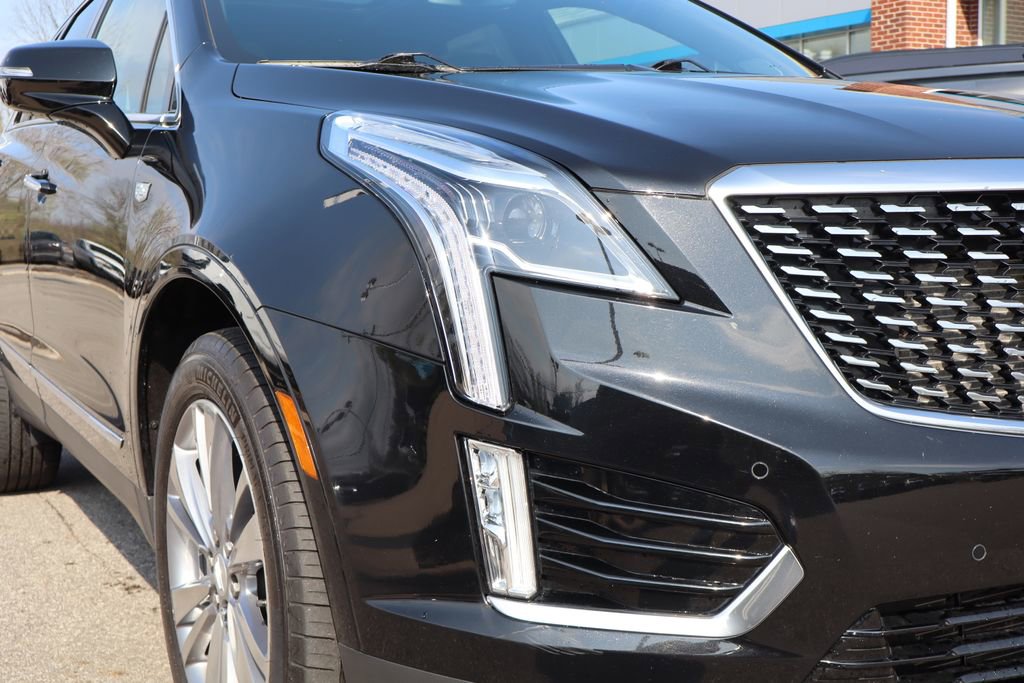 Used 2024 Cadillac XT5 Premium Luxury w/ LPO, Floor Liner Package AWD/4WD image 5