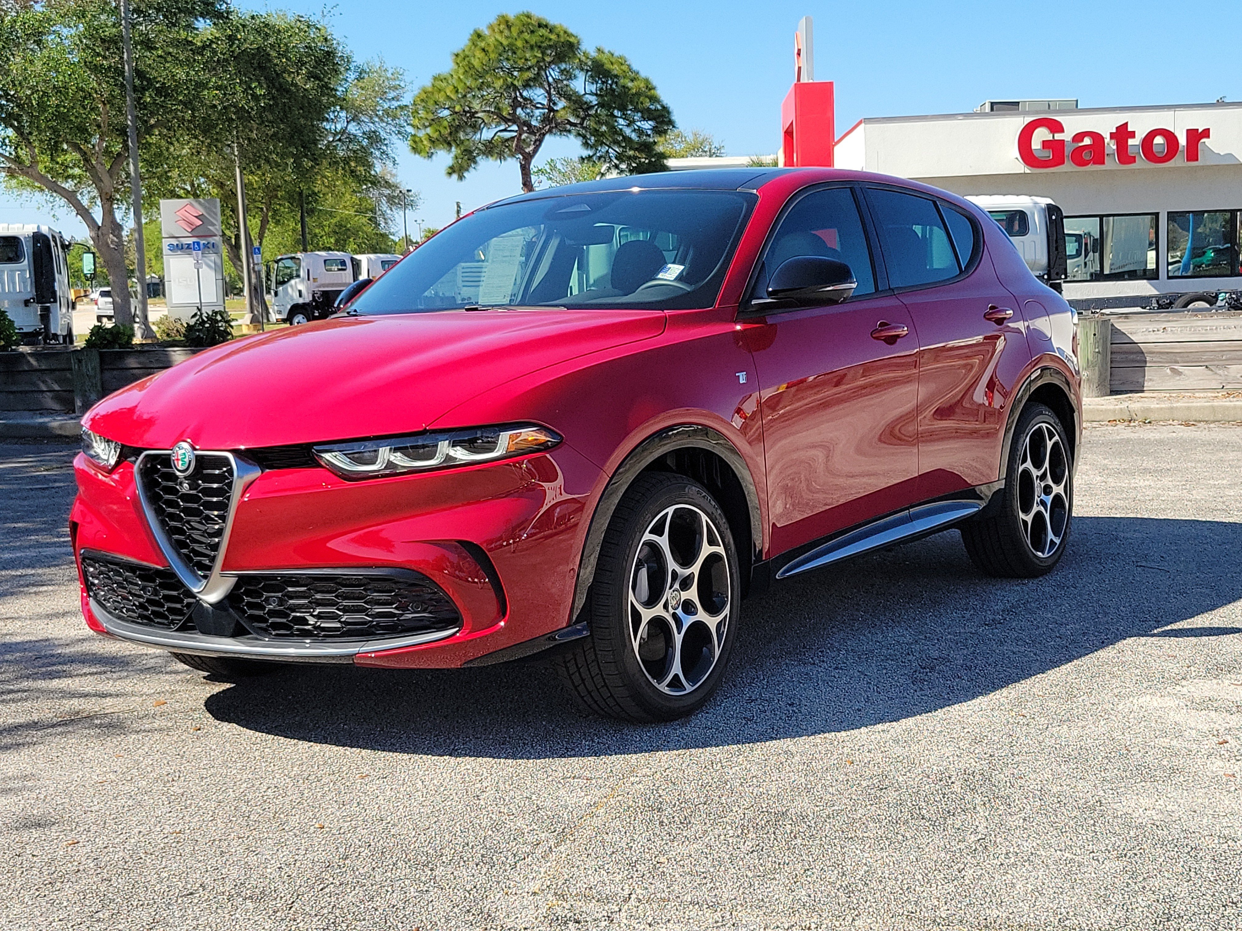 Used 2024 Alfa Romeo Tonale Ti w/ Active Assist Package AWD/4WD image 3