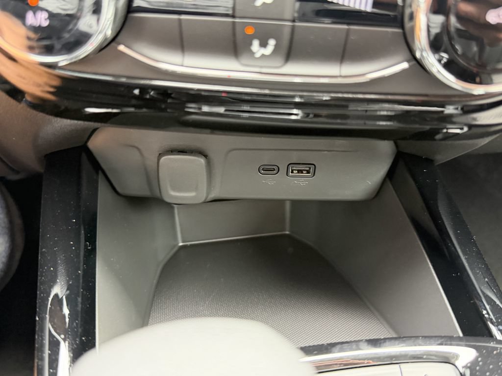 New 2026 Chevrolet Trax LT FWD image 24