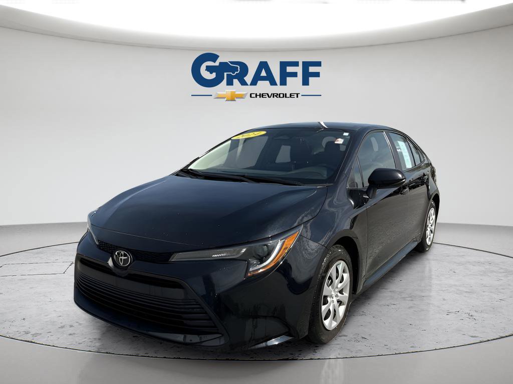 Used 2024 Toyota Corolla LE FWD image 1