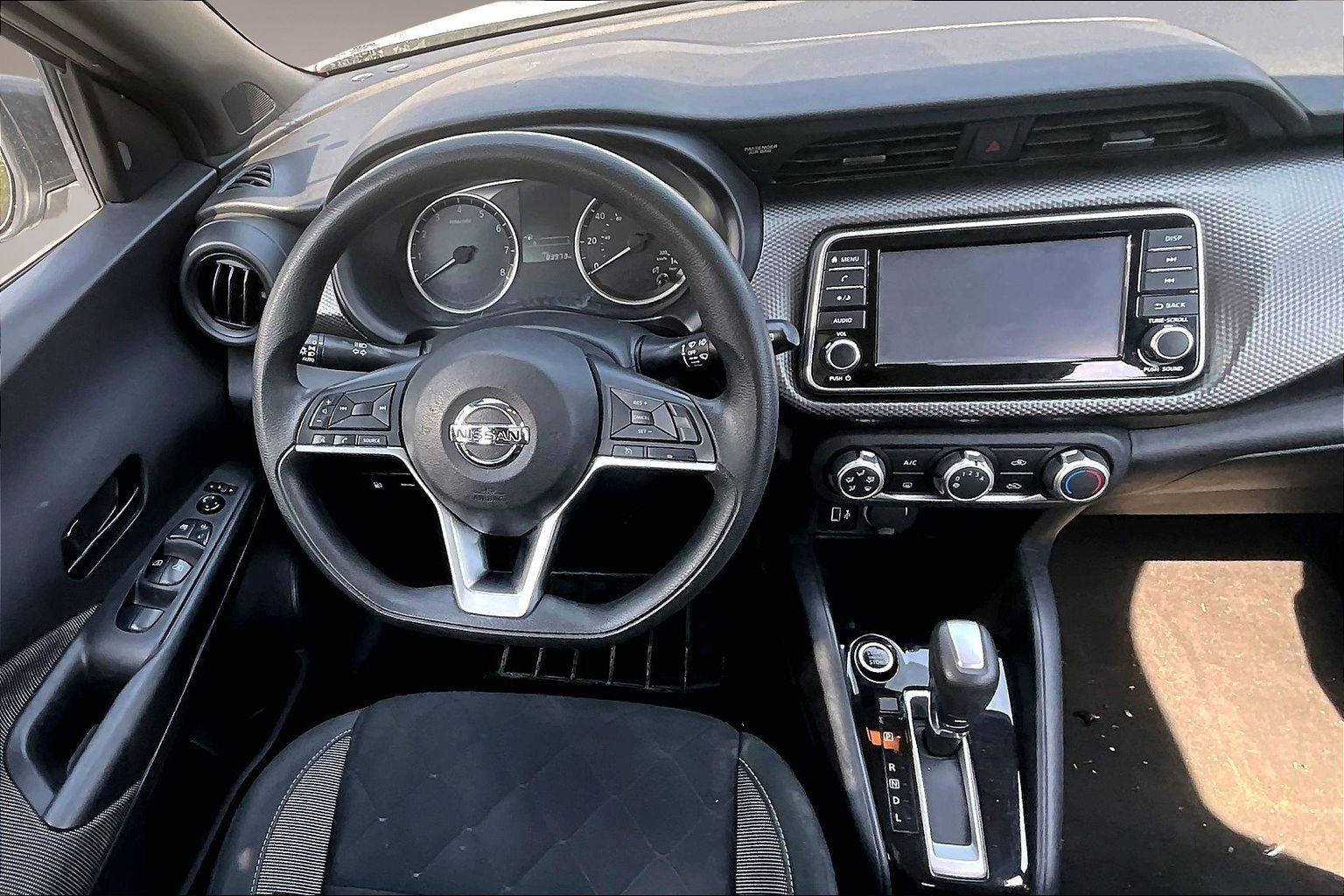 Used 2020 Nissan Kicks S image 8