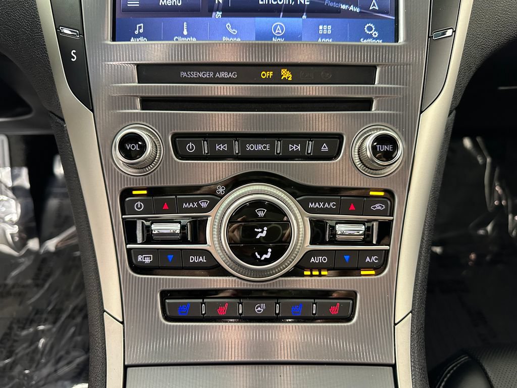 Used 2020 Lincoln MKZ Reserve w/ Elements Package AWD/4WD image 33