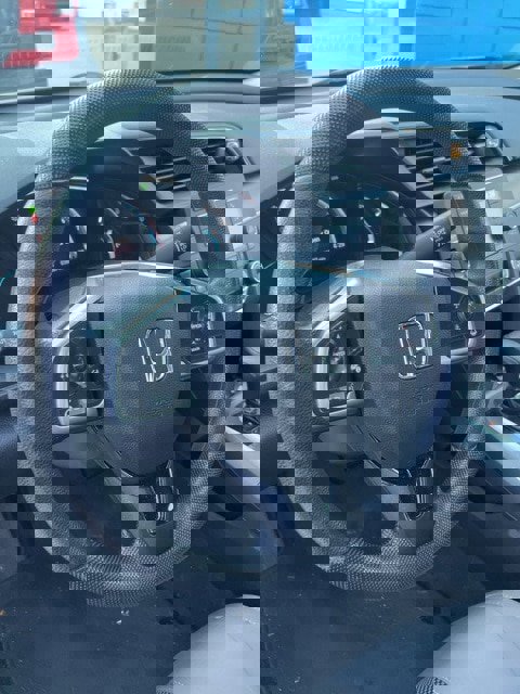 Used 2020 Honda Civic LX image 9