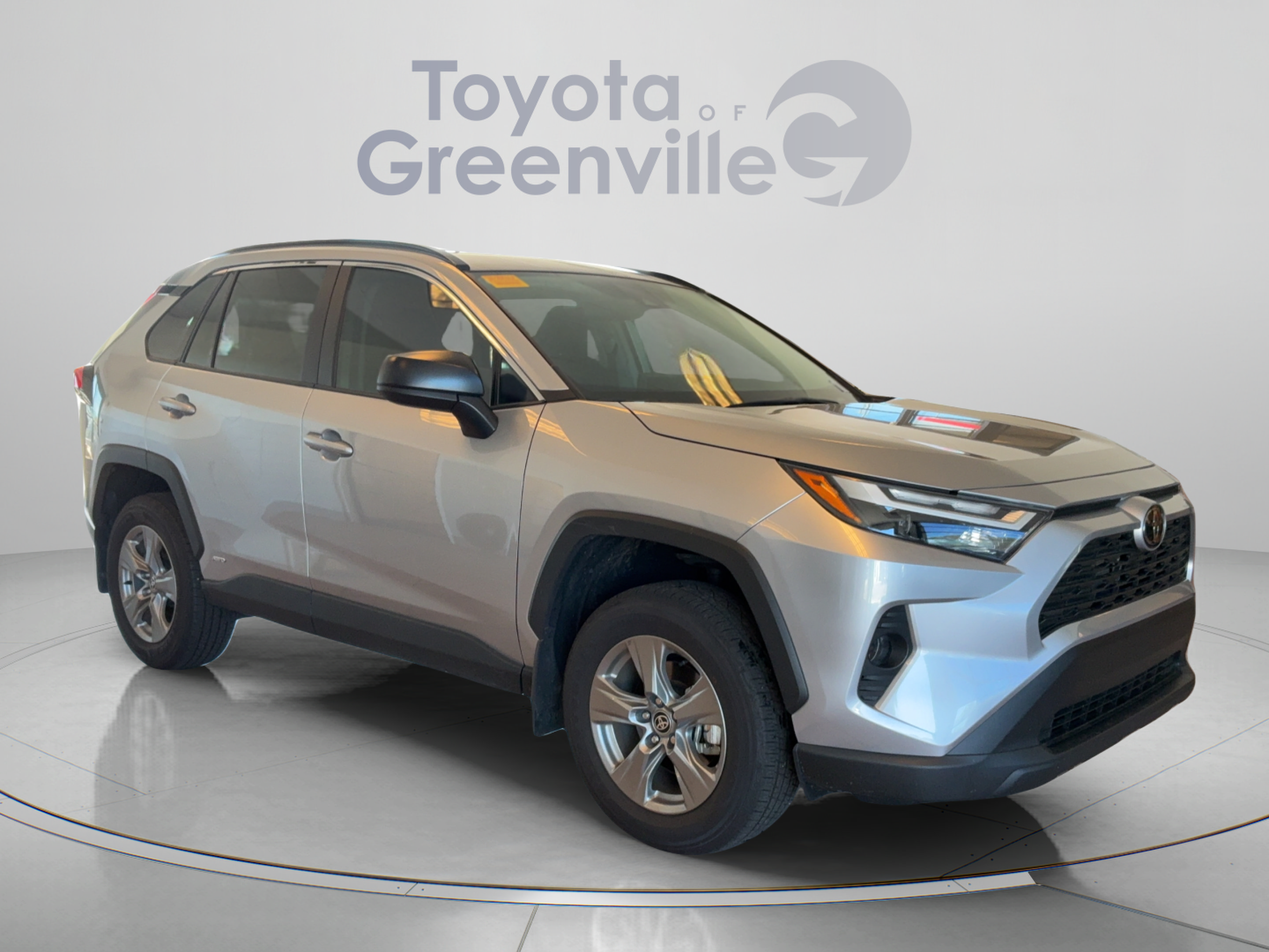 Used 2025 Toyota RAV4 LE AWD/4WD image 8