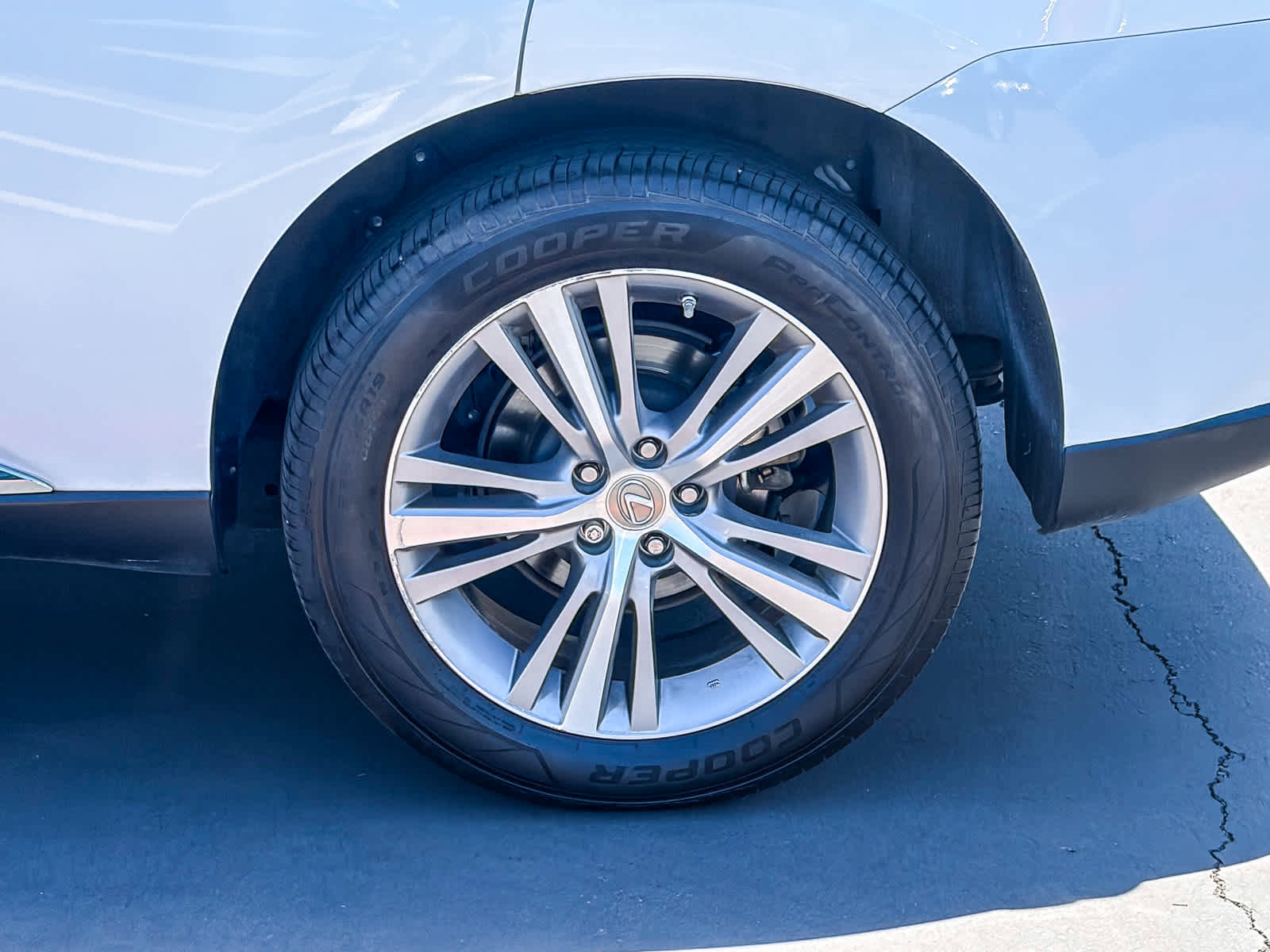 Used 2015 Lexus RX 450h AWD image 10