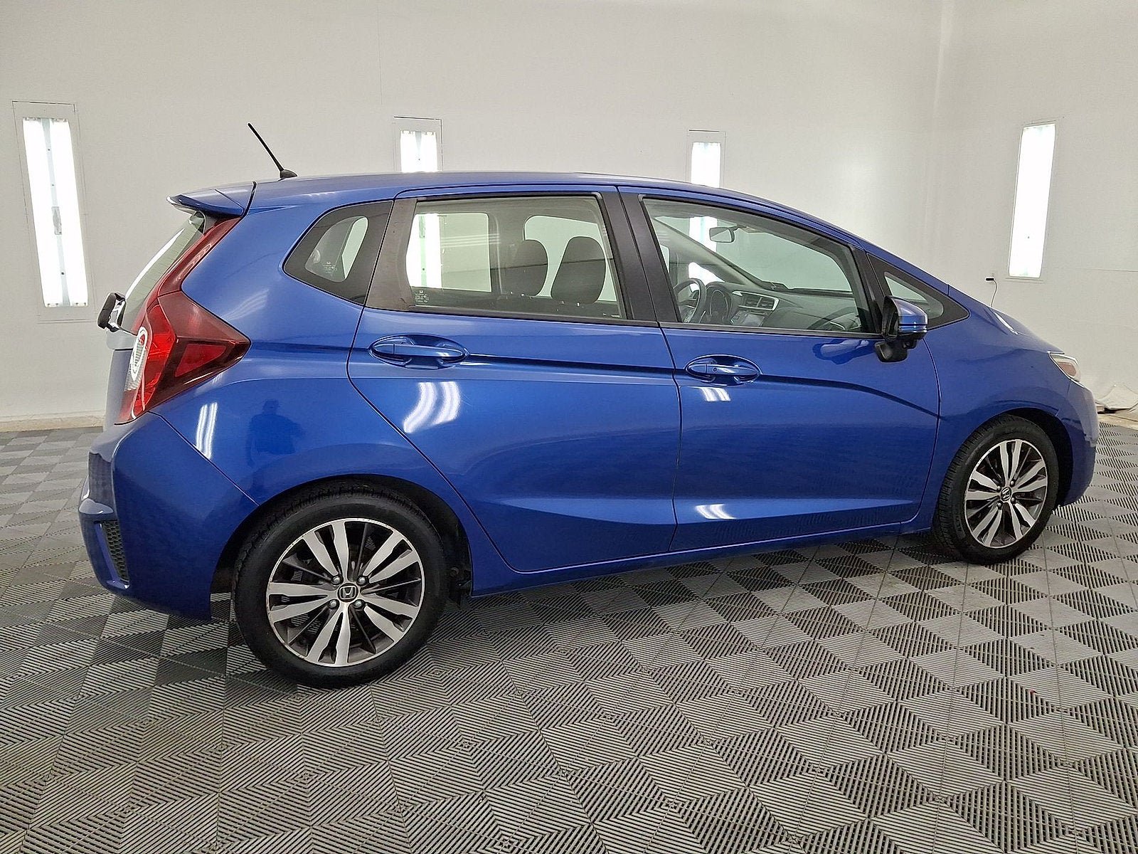 Used 2016 Honda Fit EX image 16