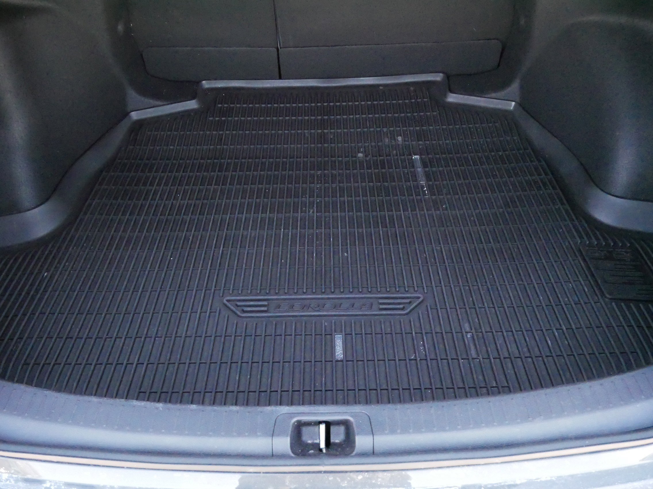 Certified 2024 Toyota Corolla SE w/ SE Premium Package image 18