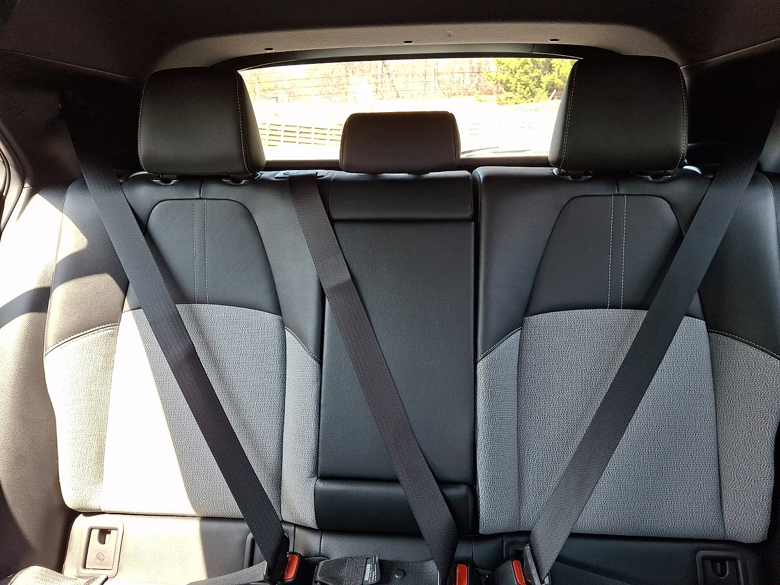 Used 2020 Toyota Corolla XSE image 19