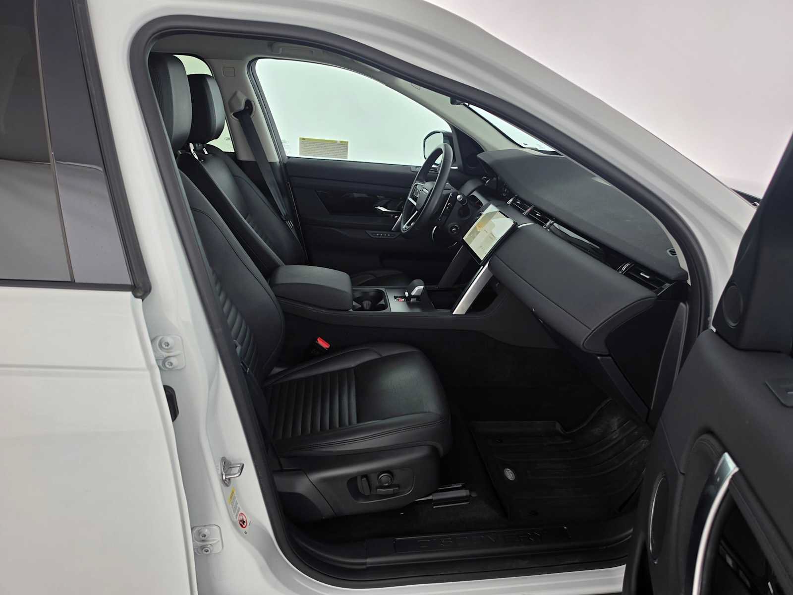 Used 2025 Land Rover Discovery Sport S AWD/4WD image 10