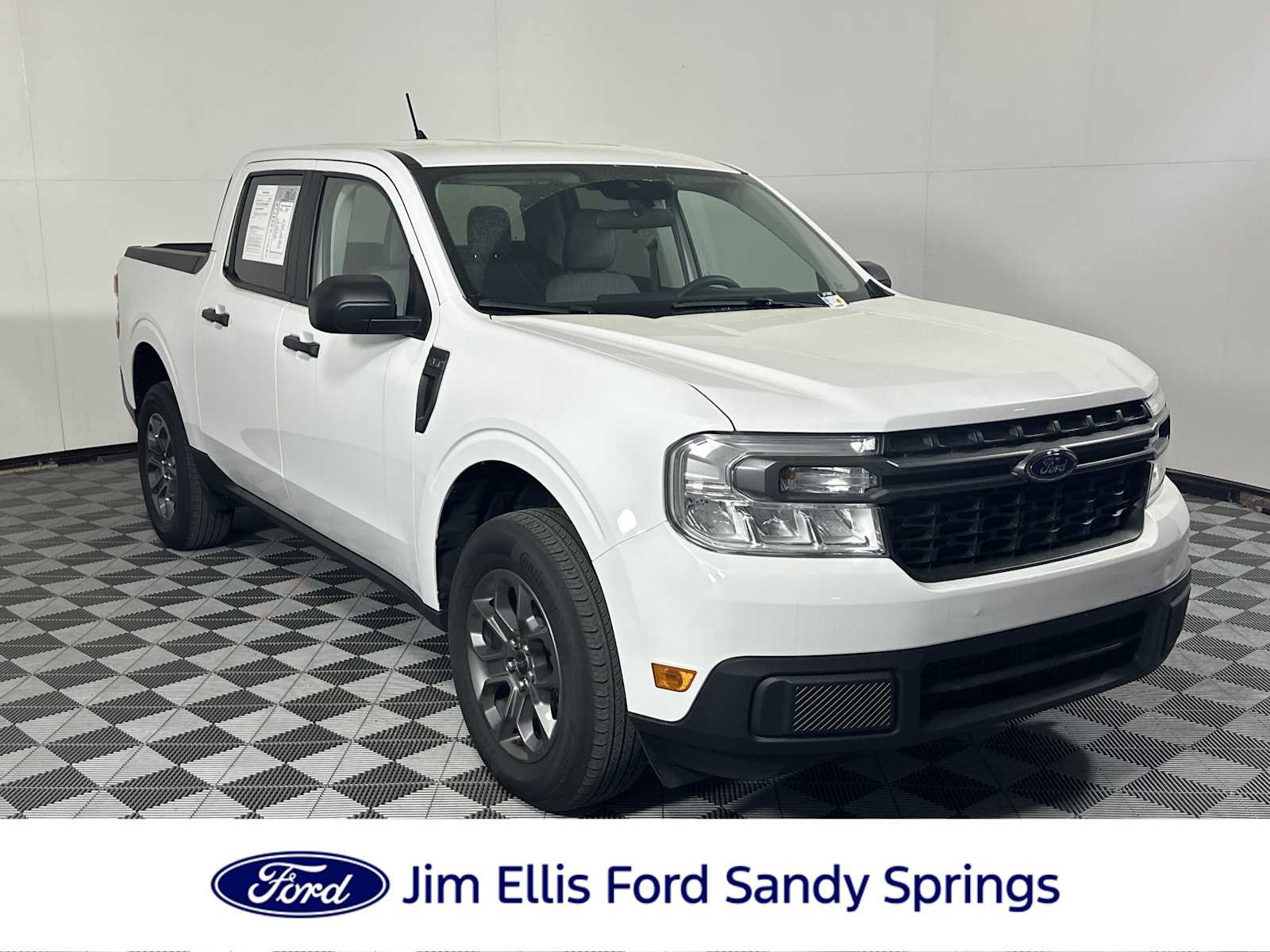 Used 2024 Ford Maverick XLT image 1