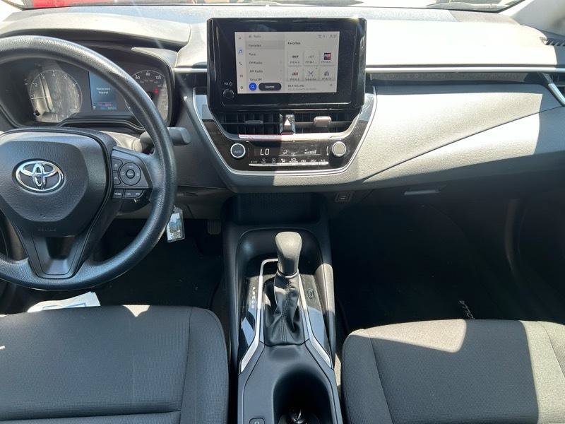 Used 2025 Toyota Corolla LE FWD image 11