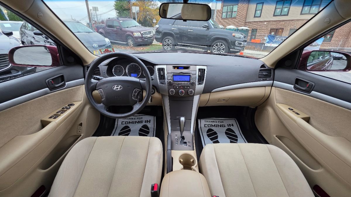 Used 2010 Hyundai Sonata GLS image 13