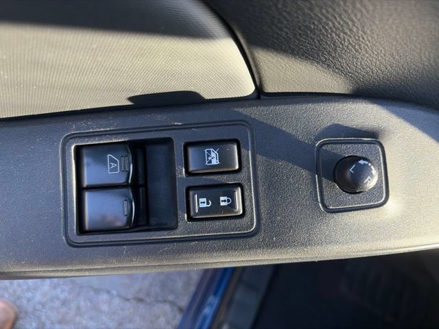 Used 2022 Nissan Frontier SV RWD image 8