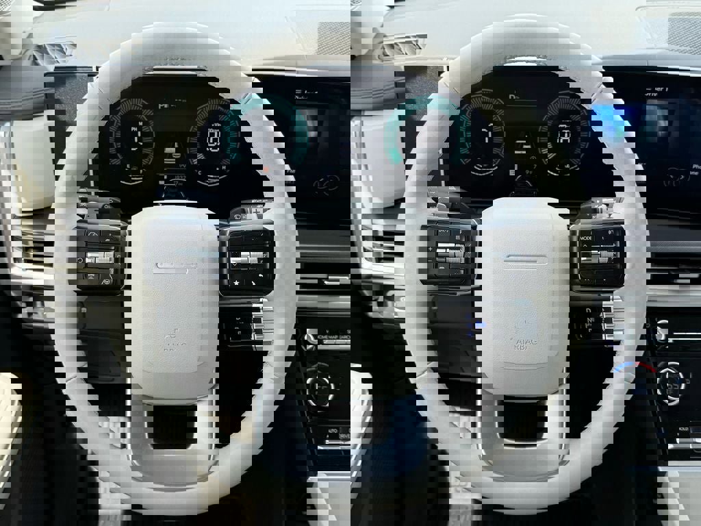 Used 2025 Hyundai Santa Fe SEL image 20