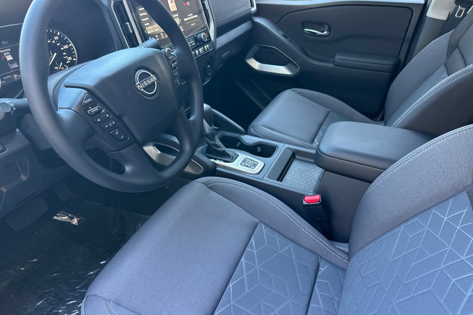 New 2026 Nissan Frontier SV w/ Tow Package AWD/4WD image 10