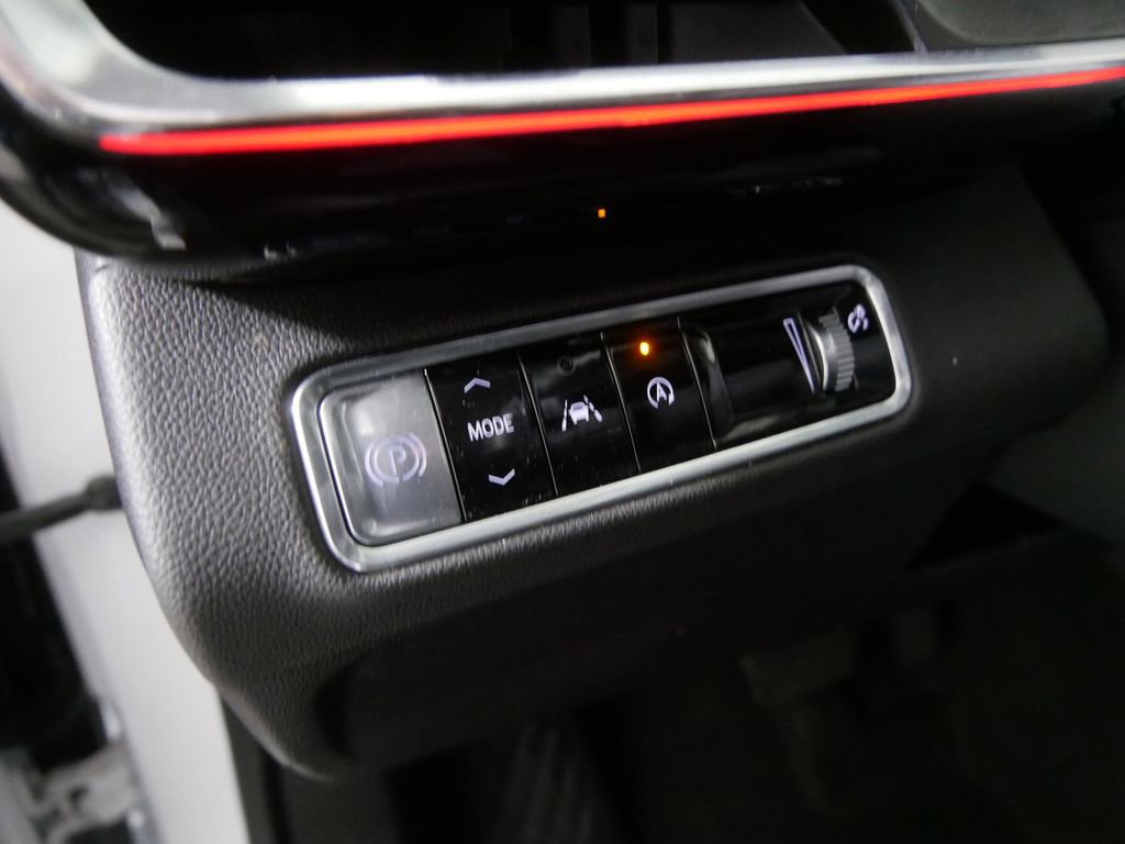 Used 2025 Buick Envision Preferred image 17