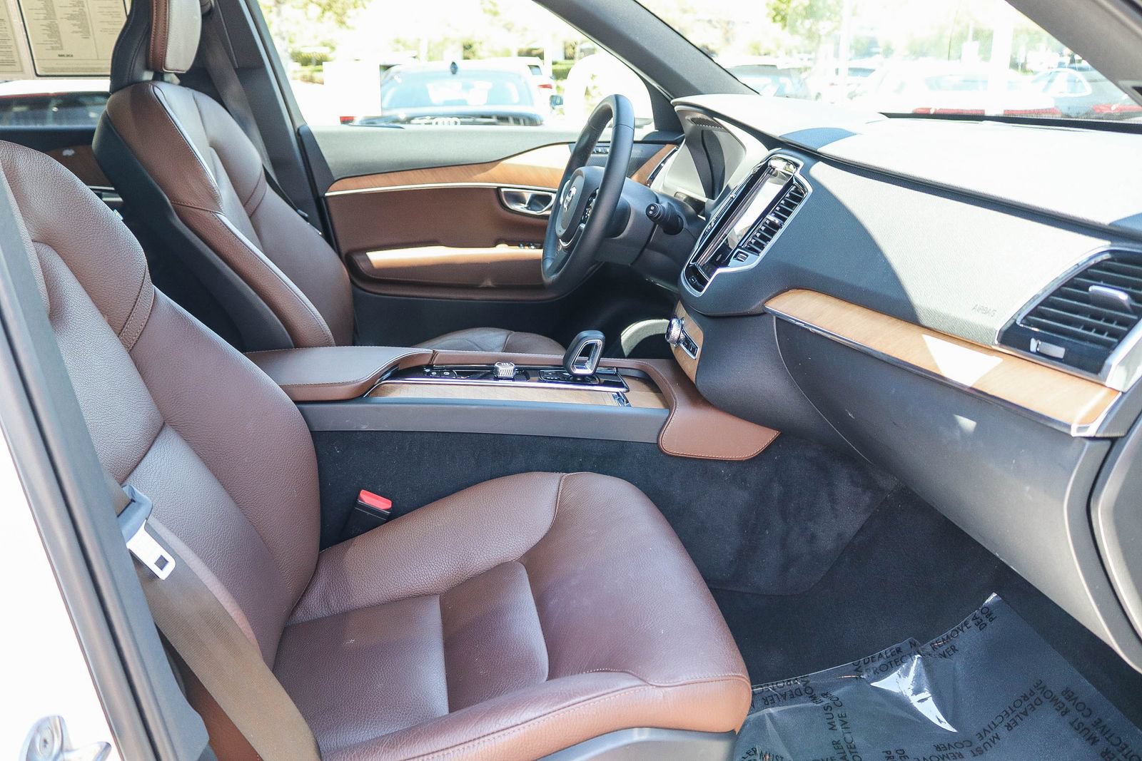 Used 2023 Volvo XC90 B6 Plus w/ Protection Package Premier AWD/4WD image 18
