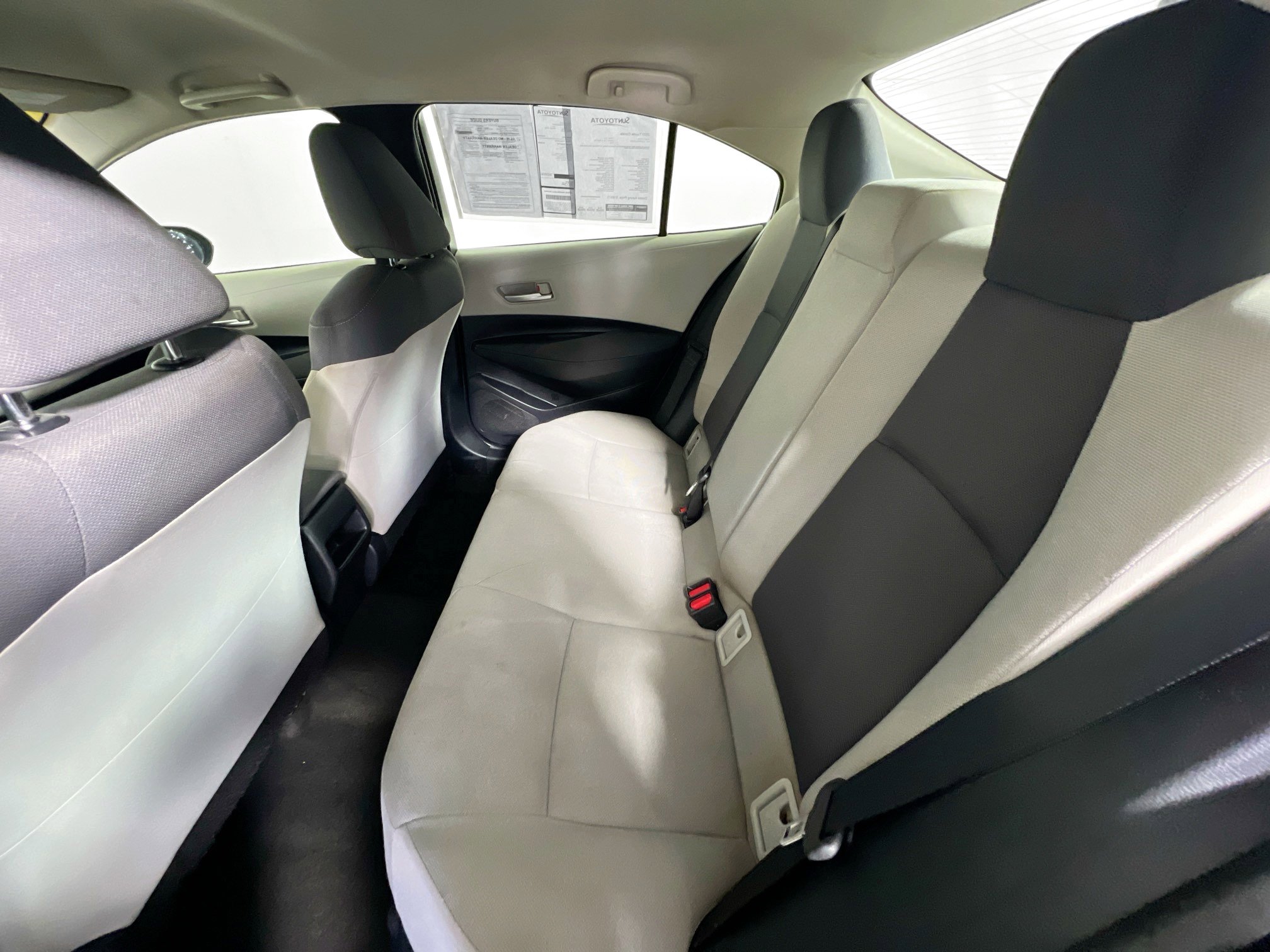 Used 2020 Toyota Corolla L image 28